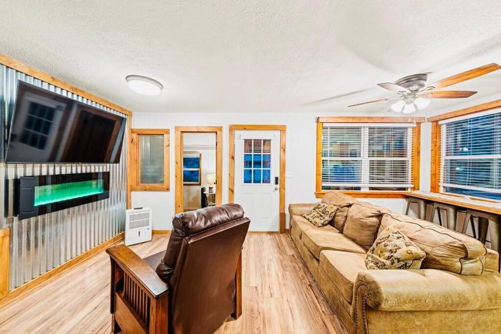 Cozy Cub Mountain Escape Villa Gatlinburg Bagian luar foto