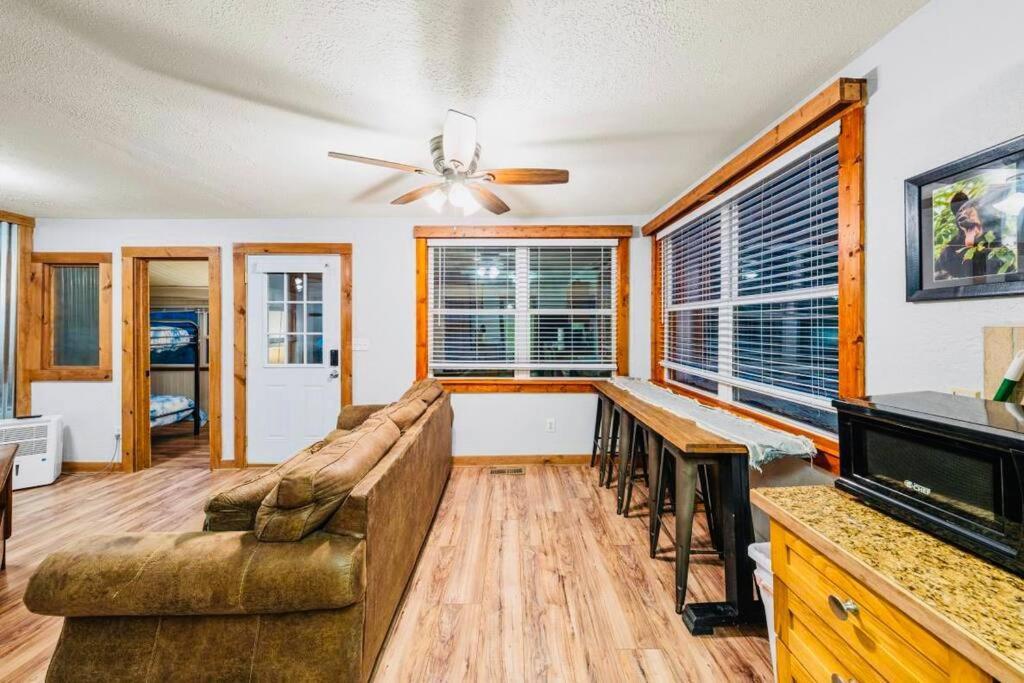 Cozy Cub Mountain Escape Villa Gatlinburg Bagian luar foto