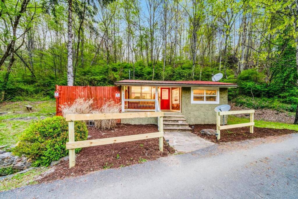Cozy Cub Mountain Escape Villa Gatlinburg Bagian luar foto
